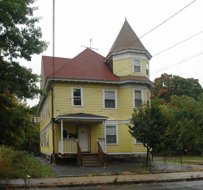 209 Jackson St in Lawrence, MA - Building Photo - Building Photo