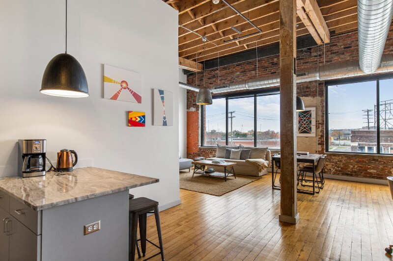 1410 Gratiot Ave in Detroit, MI - Building Photo