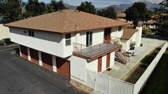 1117 Oxford Dr, Unit D in Redlands, CA - Building Photo