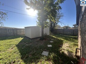 2313 NW 75th St in Lawton, OK - Foto de edificio - Building Photo