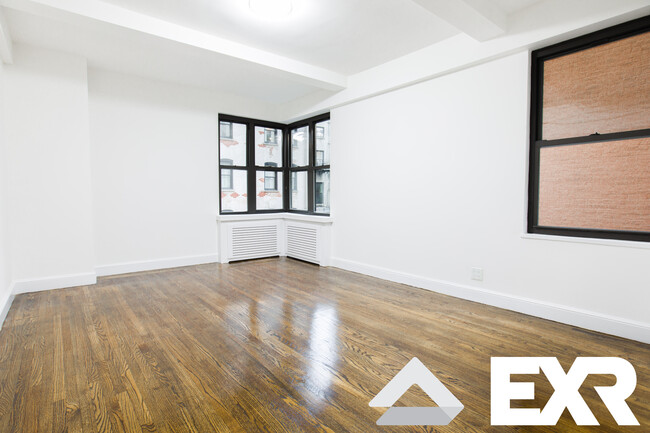 20 5th Ave, Unit PHBC in New York, NY - Building Photo - Building Photo