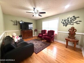 28 Skylark Ct in Marlboro, NJ - Building Photo - Building Photo