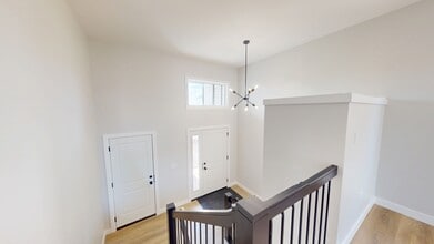 10201-10126 126 Ave in Grande Prairie, AB - Building Photo - Building Photo