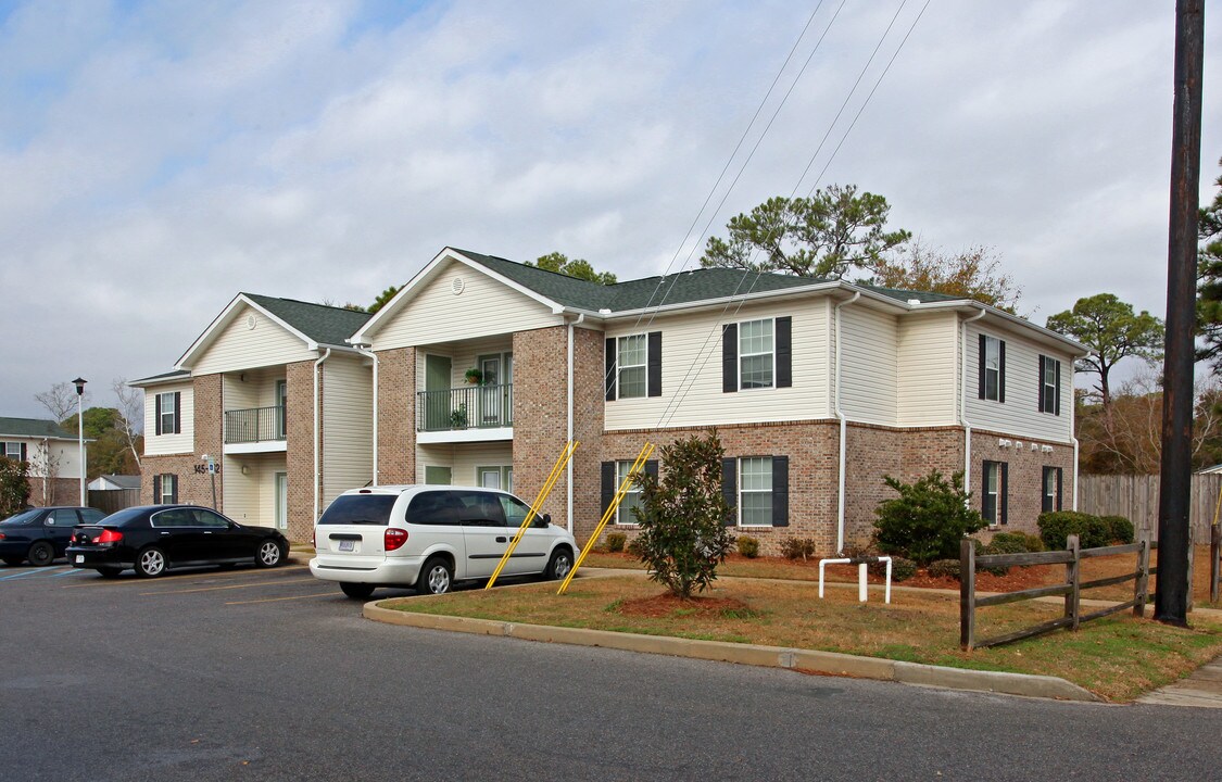 Edenwood Apartments in Pascagoula, MS - Building Photo