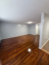 5 Rhode Island Ave in East Orange, NJ - Building Photo - Building Photo