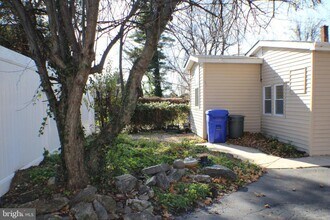 7330 Sycamore Ave in Elkins Park, PA - Building Photo - Building Photo