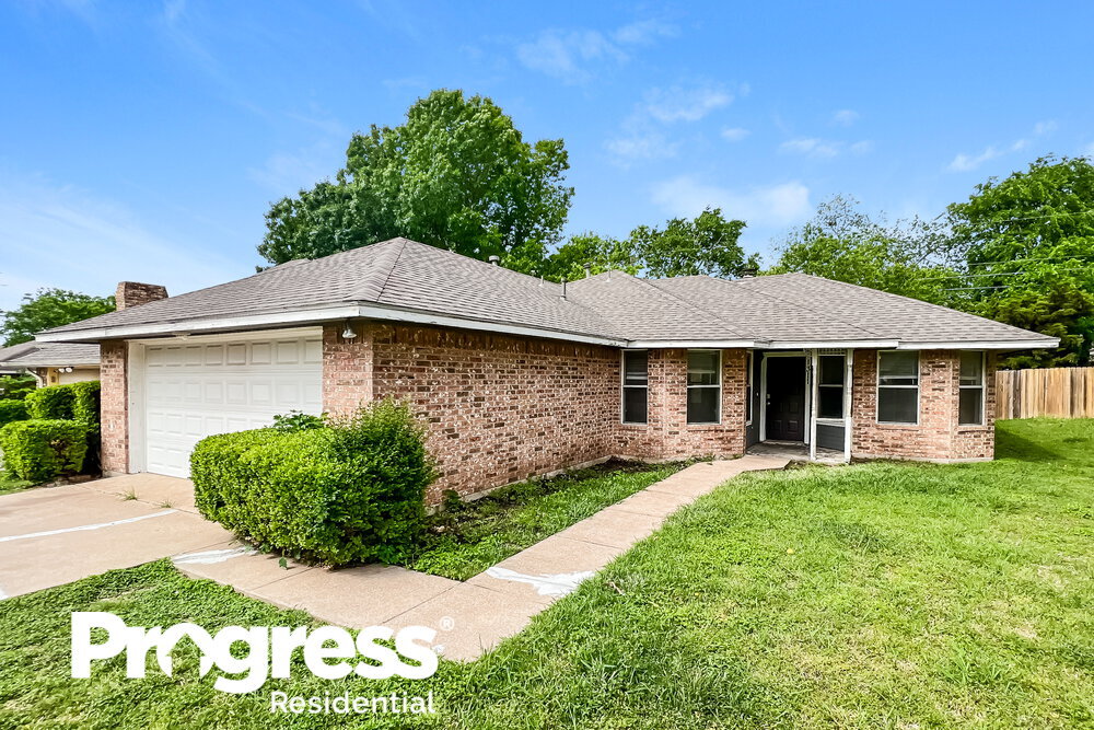 1311 Mallard Dr in Desoto, TX - Building Photo