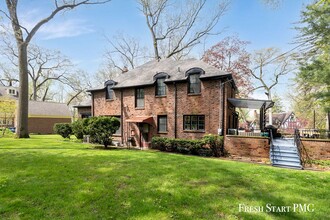 28 Woodmer Ln in Battle Creek, MI - Building Photo - Building Photo