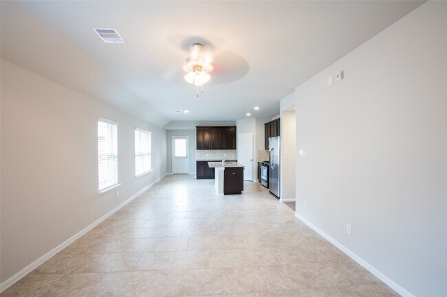 12111 Parade Park Pl in Houston, TX - Building Photo - Building Photo