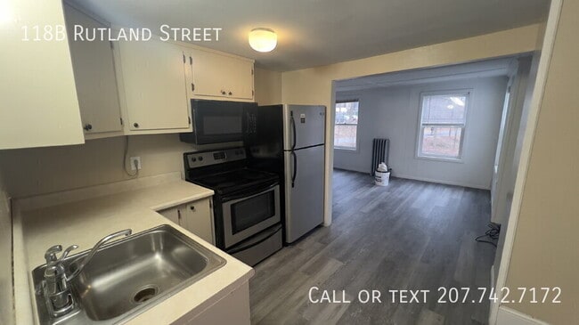 118 Rutland St in Dover, NH - Building Photo - Building Photo