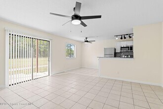 1884 Agora Cir SE, Unit 101 in Palm Bay, FL - Foto de edificio - Building Photo