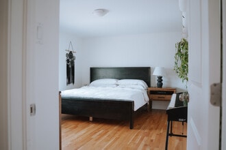 58 Sweetnam Dr in Ottawa, ON - Building Photo - Building Photo