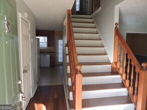 492 Stonemill Manor in Lithonia, GA - Building Photo - Building Photo