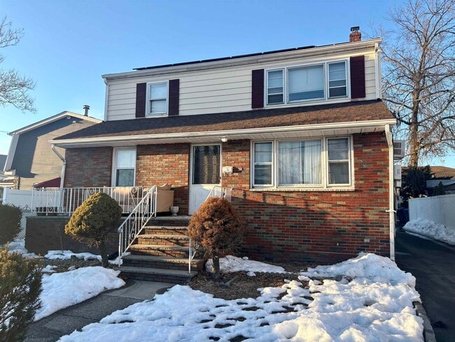 30 E Kennedy St in Hackensack, NJ - Building Photo - Building Photo