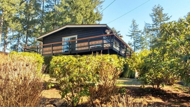 property at 7551 Dowerdell Ln W