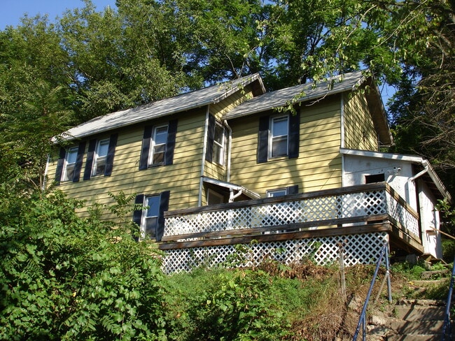 property at 323 W 4th St