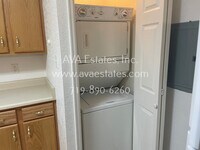 2726 Poplar St photo'