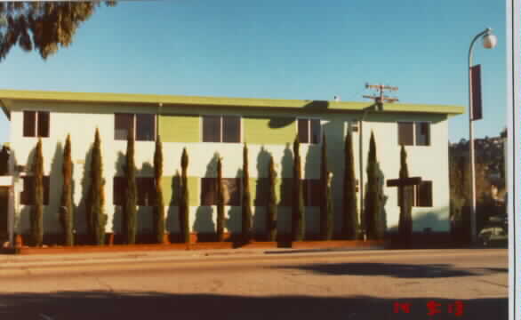 1525 Solano Ave in Berkeley, CA - Foto de edificio - Building Photo