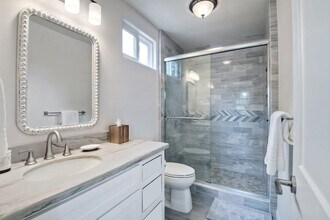 541 San Dieguito Dr in Encinitas, CA - Building Photo - Building Photo