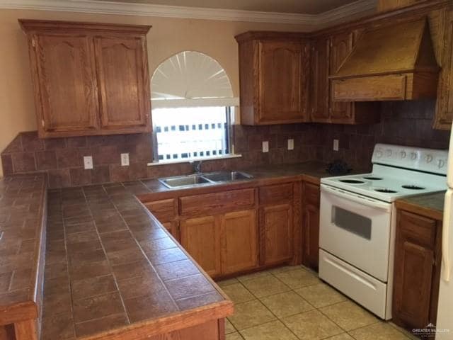 1805 S Horse St in Pharr, TX - Building Photo - Building Photo