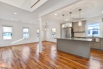 43 Howe Ave in Montclair, NJ - Building Photo - Building Photo