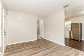 8814 Yeoman Dr in Jacksonville, FL - Building Photo - Building Photo