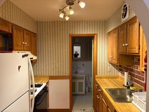 24 Front St, Unit Apartment 1 in Schenectady, NY - Foto de edificio - Building Photo