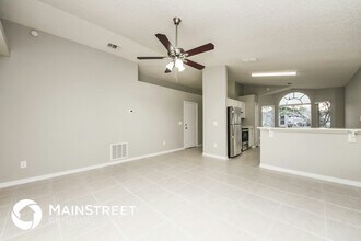 7167 Edgewater Shores Ct in Orlando, FL - Building Photo - Building Photo