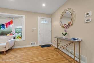 2 Hilltop Rd in West Long Branch, NJ - Building Photo - Building Photo