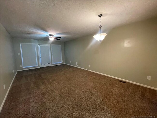 5734 Waters Edge Dr in Fayetteville, NC - Building Photo - Building Photo