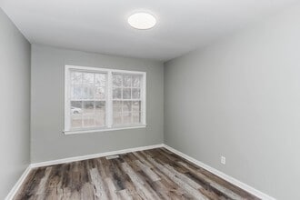 2604 E Grail St in Wichita, KS - Building Photo - Building Photo