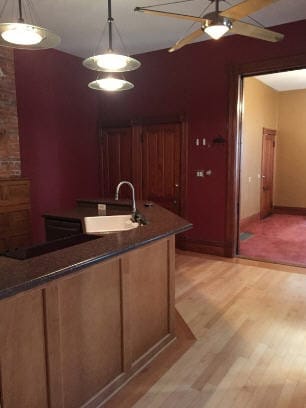 1631 Main St, Unit 1 in Dubuque, IA - Building Photo - Building Photo