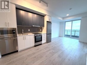 9763 Markham Rd in Markham, ON - Building Photo - Building Photo