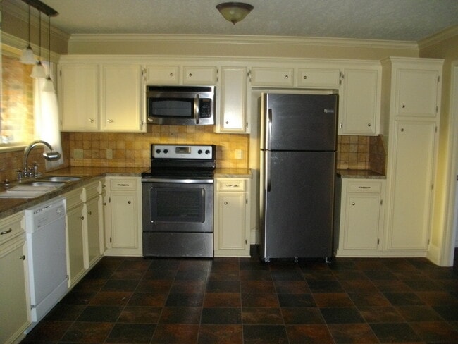 5732 Roma Dr in Shreveport, LA - Building Photo - Building Photo