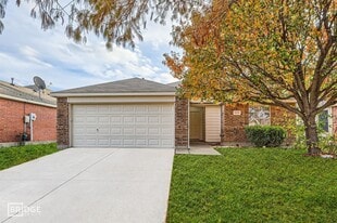 2210 Sumac Dr in Forney, TX - Building Photo