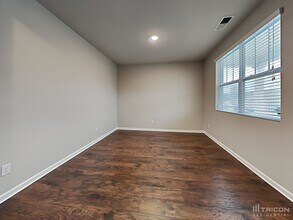 832 Foxdale Dr in Columbia, TN - Building Photo - Building Photo