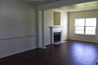 805 Shadowberry Crest in Chesapeake, VA - Building Photo - Building Photo