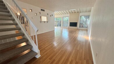 8903 Trone Cir in Austin, TX - Building Photo - Building Photo
