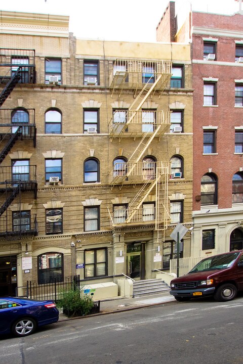 216 W 108th St in New York, NY - Building Photo