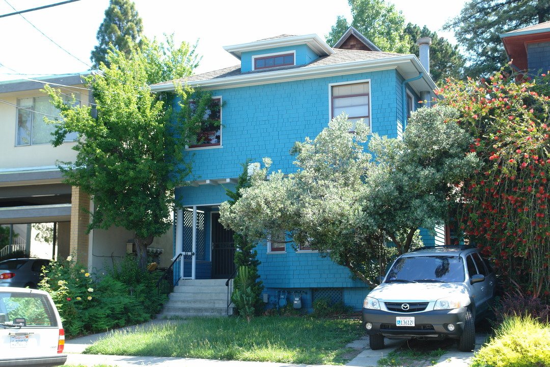 1425 Walnut St in Berkeley, CA - Building Photo