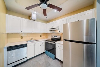 13455 SW 3rd St in Pembroke Pines, FL - Building Photo - Building Photo