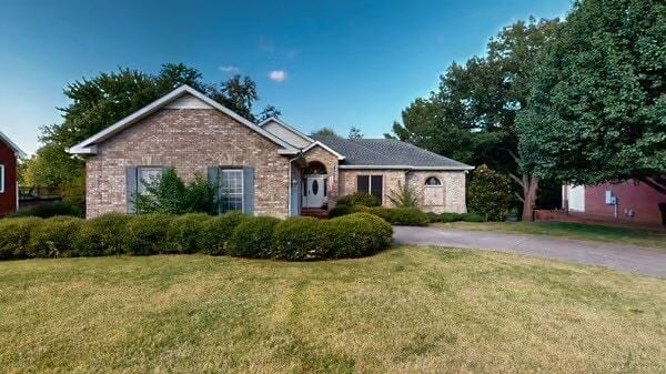 property at 1519 Kensington Dr