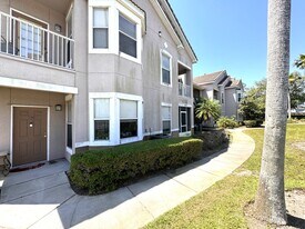 18022 Villa Creek Dr in Tampa, FL - Building Photo