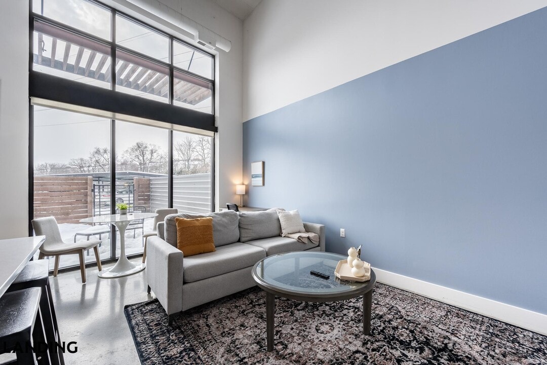 1210 Morse Ave, Unit 74 in Royal Oak, MI - Foto de edificio