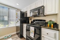 Mosaic Apartment Homes in Mission Viejo, CA - Building Photo - Building Photo