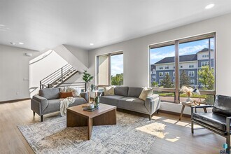 2807 S Terry Ave in Sioux Falls, SD - Building Photo - Building Photo