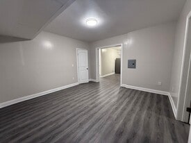 546 Bergen Ave, Unit B101 in Jersey City, NJ - Building Photo