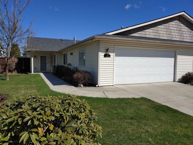 property at 173 Jeffrey Pine Ln