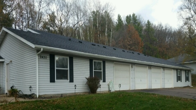 Evergreen Townhouses in Eau Claire, WI - Building Photo