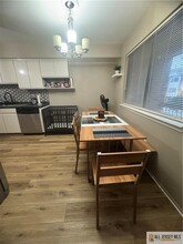 106 Edison Glen Terrace in Edison, NJ - Building Photo - Building Photo